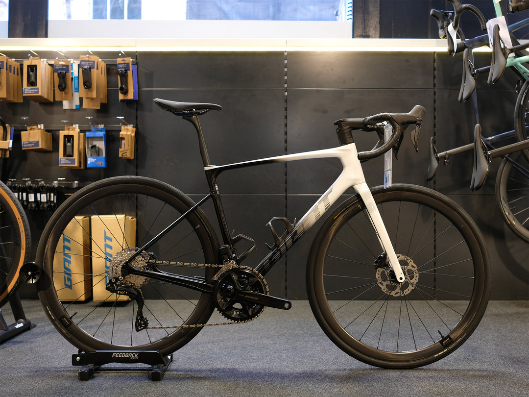 Giant Defy Advanced Pro 1 - Unicorn White