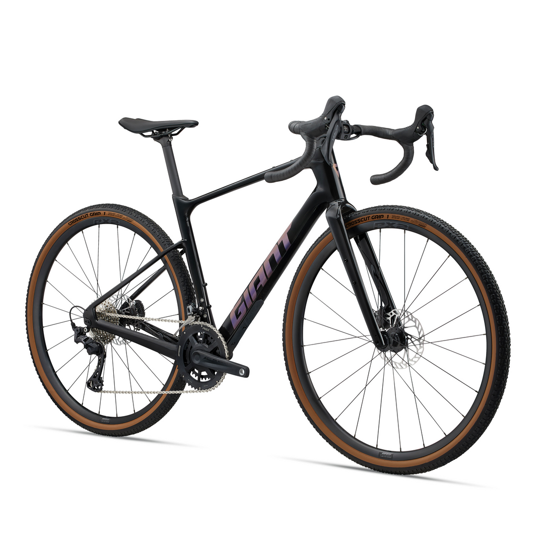 giant-revolt-advanced-2-gravel-bike-carbon