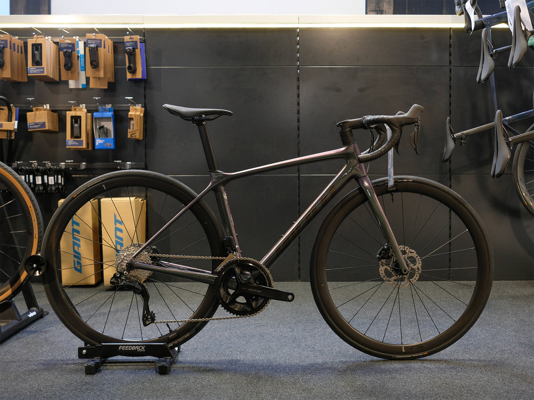 Giant TCR Advanced Pro 1 - Dark Iridescent (24)